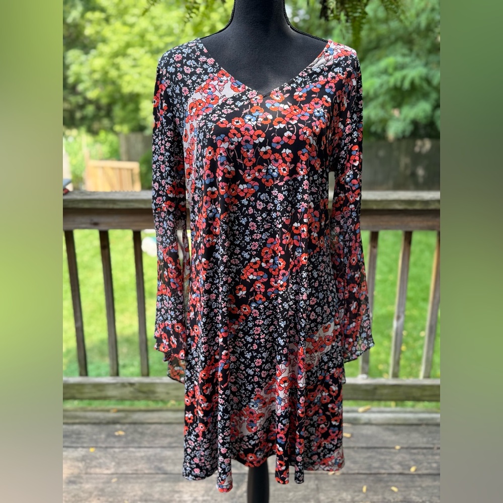 Westport 1962 dressbarn Floral Shift Dress Bell Sleeves Ribbon Tie Back - Picture 2 of 8